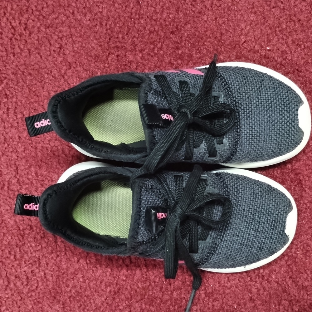 Adidas Cloudfoam  Toddler Girls Size 10.5
